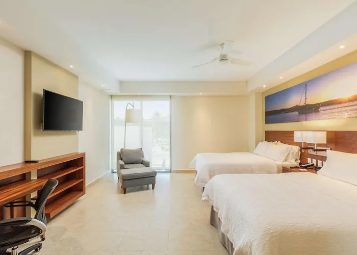 Hampton Inn & Suites By Hilton Los Cabos