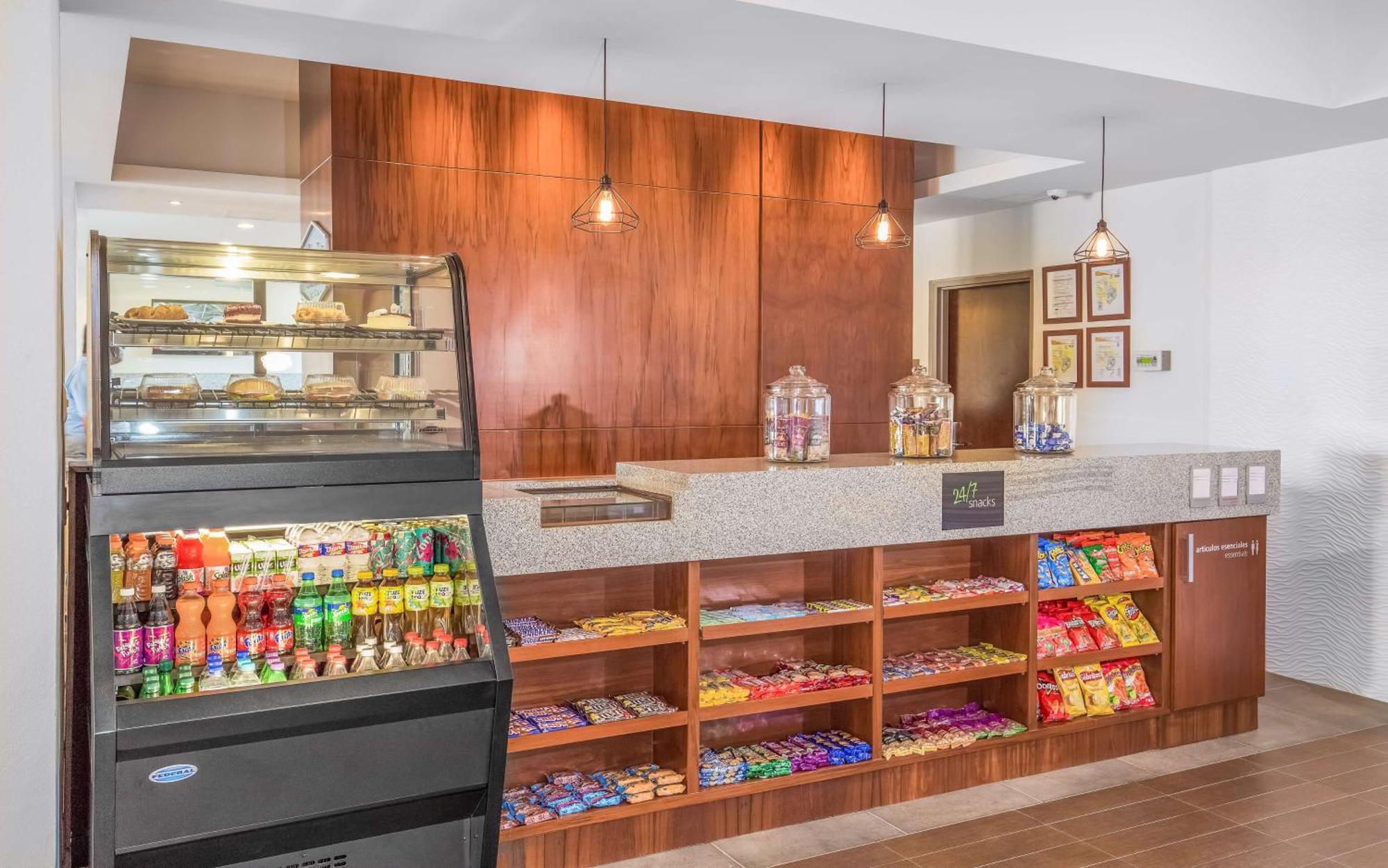 Hampton & By Hilton Cabos San Jose del Cabo