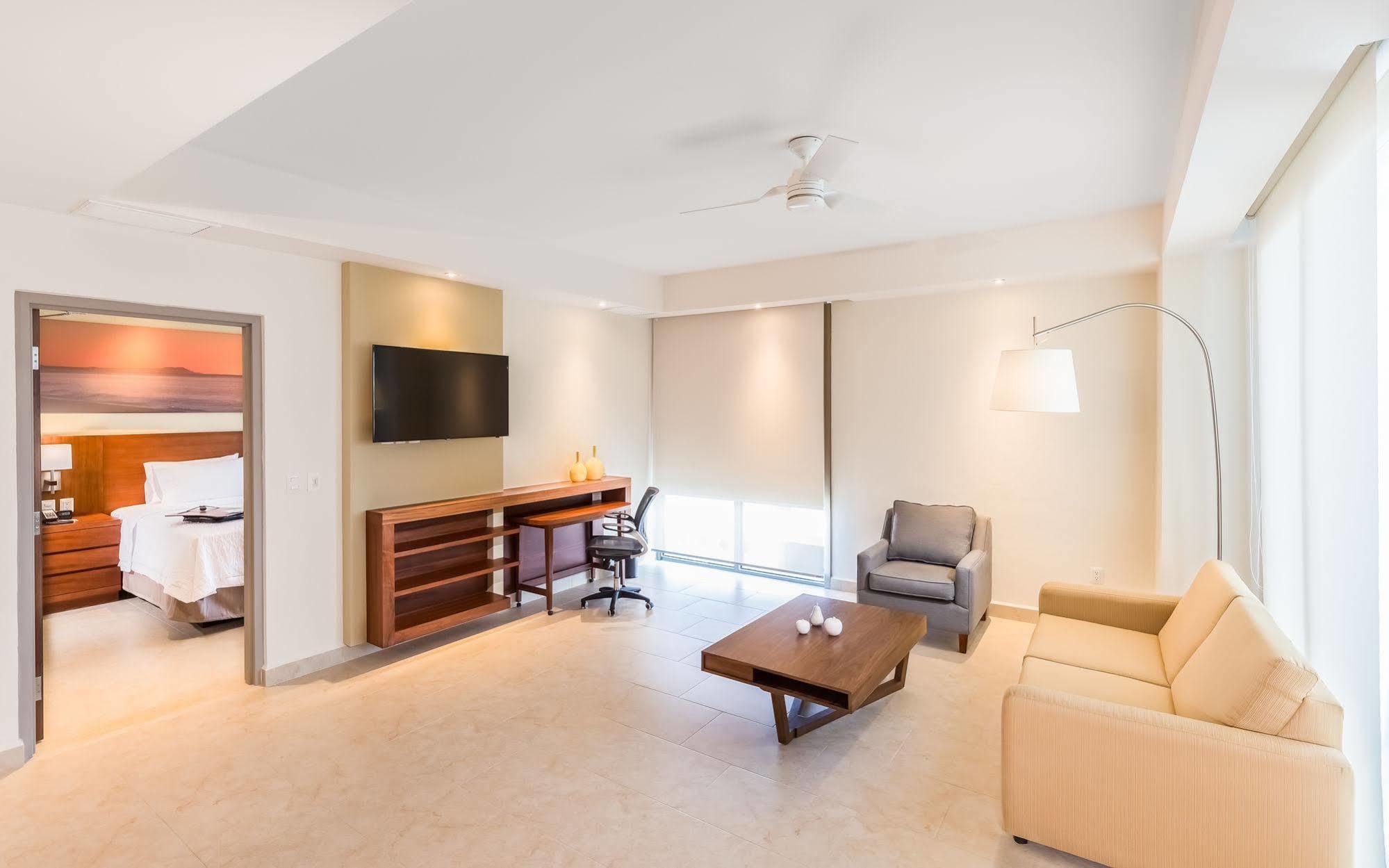 Hampton & By Hilton Cabos 3* San Jose del Cabo